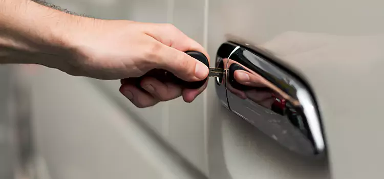 Why Choose Our Auto Locksmith Team in Poinciana, FL?