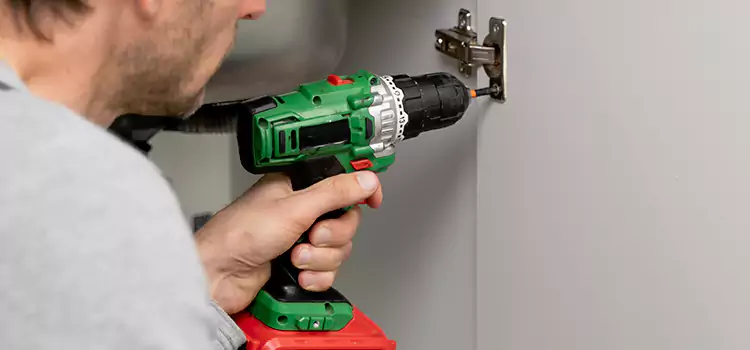 Commercial Door Hinge Repair Poinciana