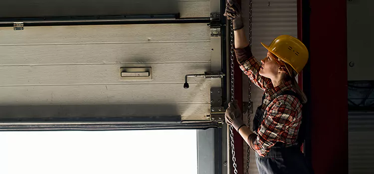 Addressing Common Garage Door Stoppage Issues in Poinciana, FL